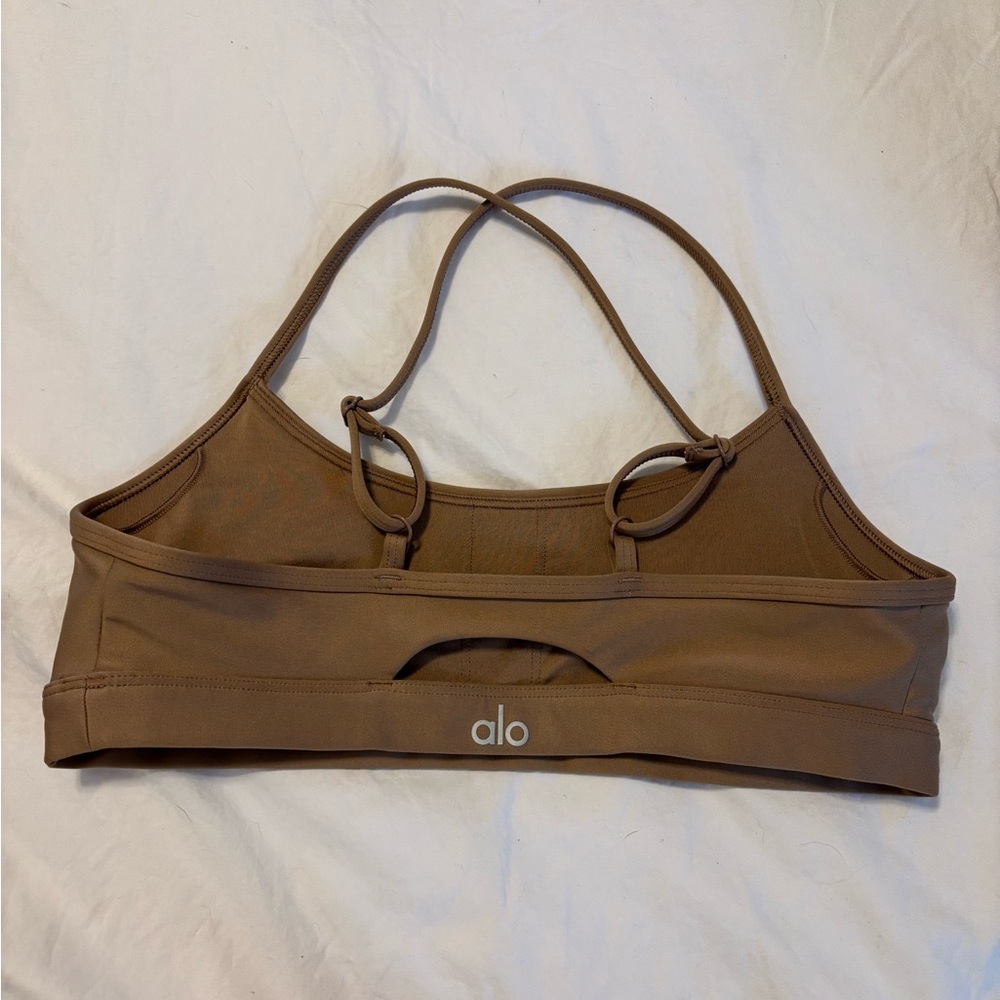 ALO Yoga Airlift Intrigue Bra Tan Nude Toasted Almond Small